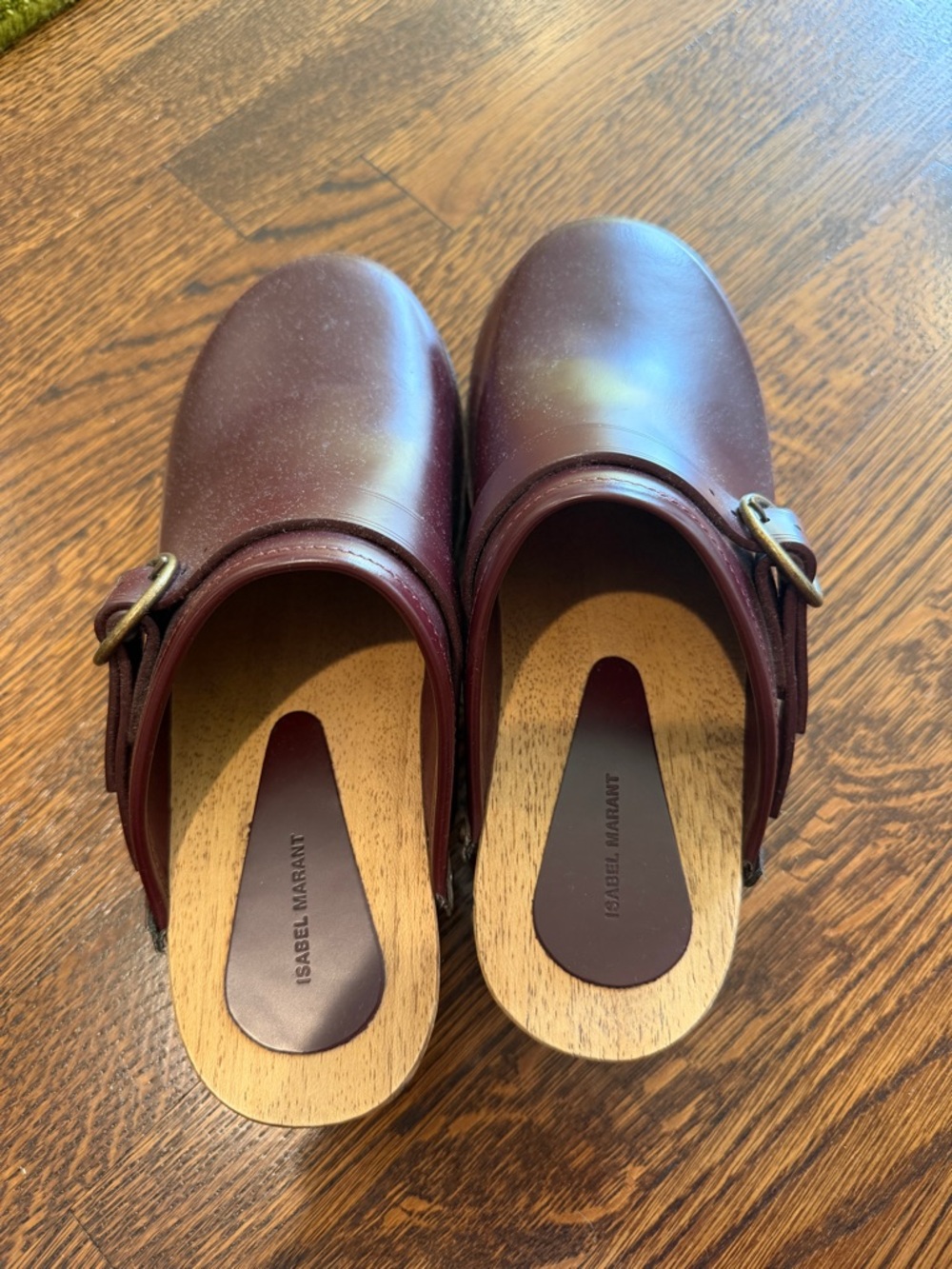 Isabel Marant Women’s Burgundy Leather Slip-On Clogs with Buckle - Picture 3 of 5
